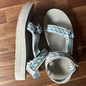 TEVA Midform Beige Sandals with Blue-Striped Straps